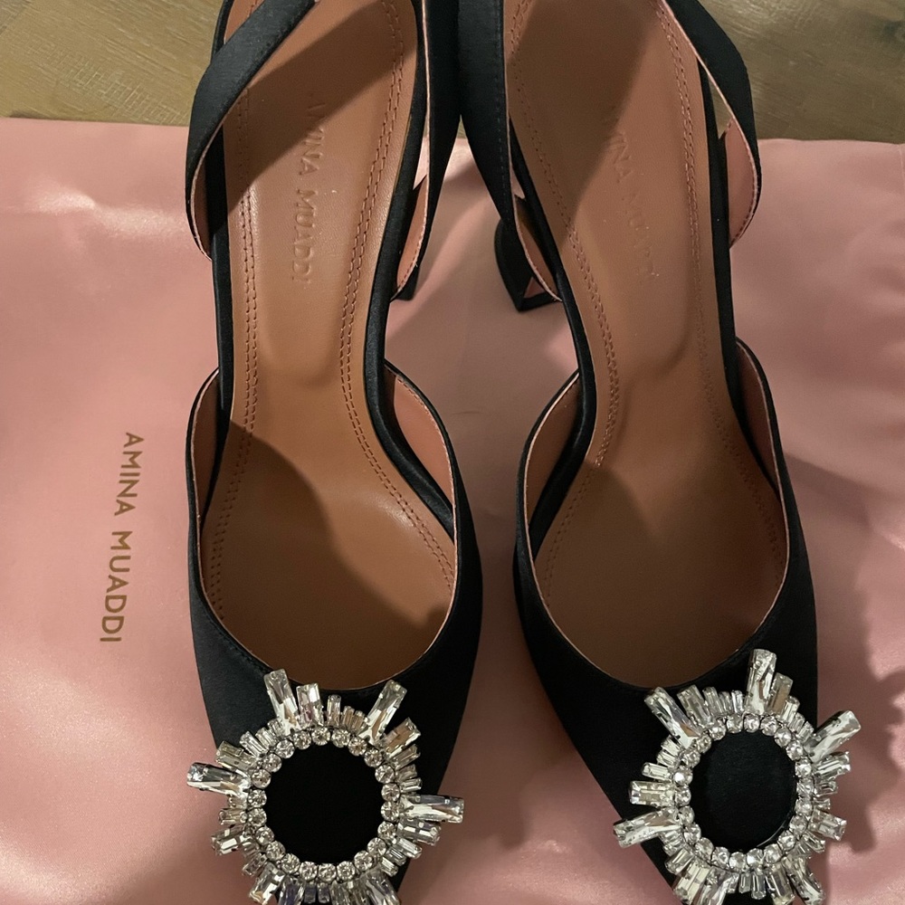 Black Amina muaddi